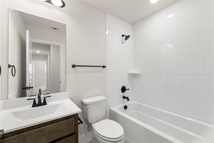 Furnished interior view inside a new home in Lovers Landing, Forney (Image 9). Furnished interior view inside a new home in Lovers Landing, Forney (Image 9).