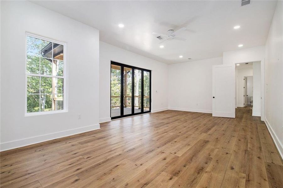 Spacious, unfurnished interior of a new home in , Dawsonville (Image 39).