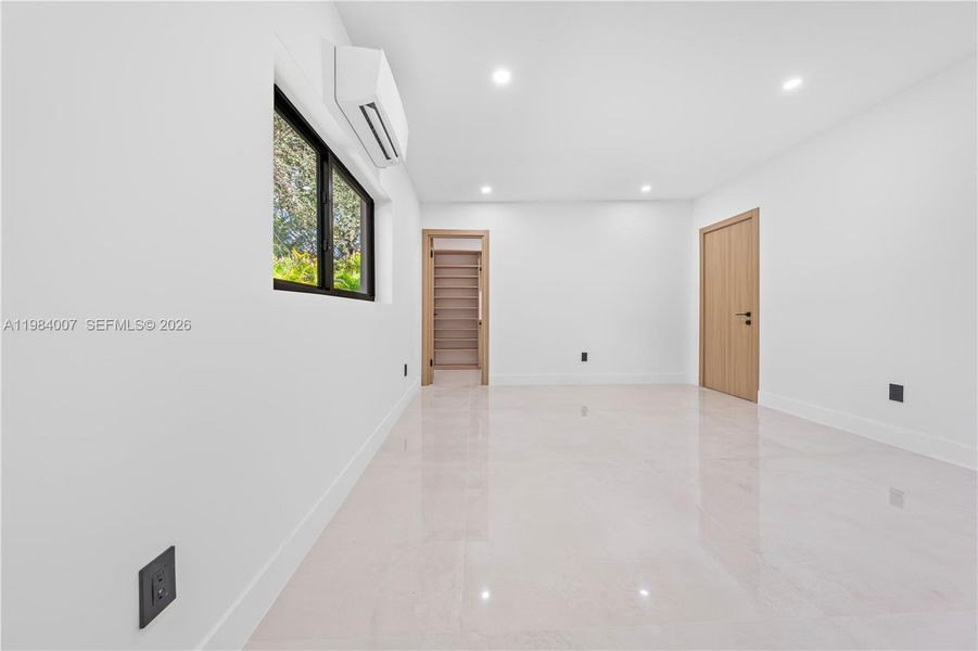 Spacious, unfurnished interior of a new home in , North Miami (Image 23).