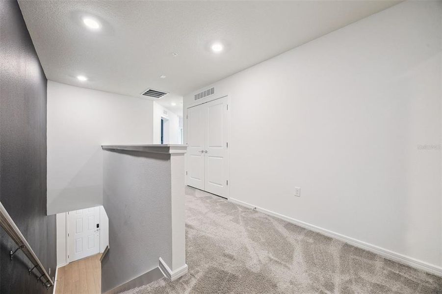 Spacious, unfurnished interior of a new home in Grayson Square, Winter Park (Image 33). Spacious, unfurnished interior of a new home in Grayson Square, Winter Park (Image 33).