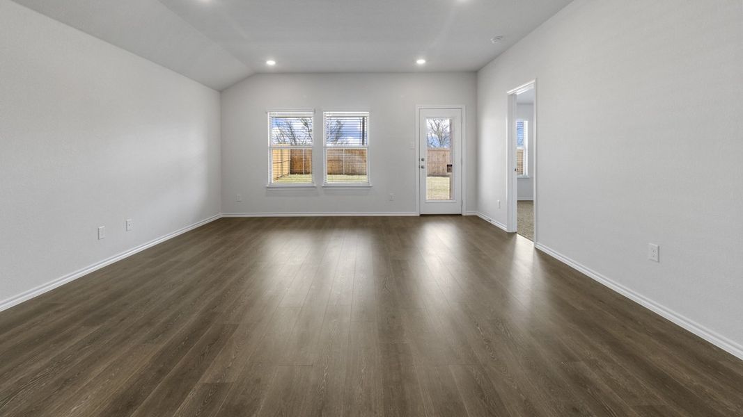 Spacious, unfurnished interior of a new home in Wildwood, Royse City (Image 24).