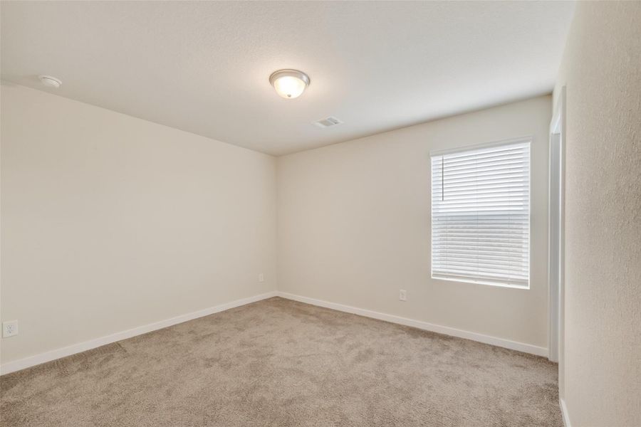 Spacious, unfurnished interior of a new home in Heights of Barbers Hill, Baytown (Image 38).
