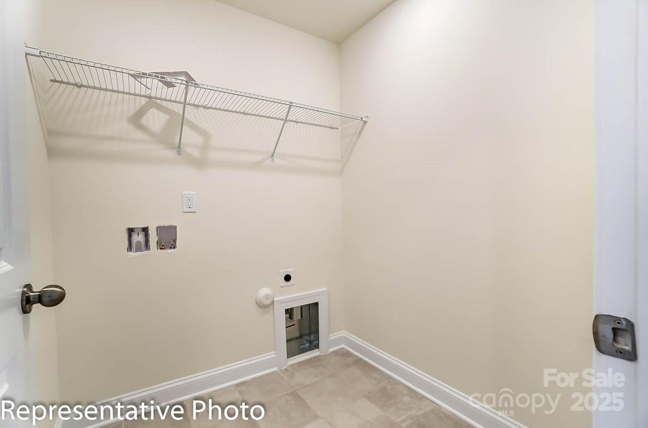 Spacious, unfurnished interior of a new home in Ashton Park, Monroe (Image 24).
