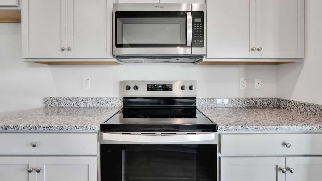 Representative interior finishes for a home built from the ACADIA by D.R. Horton in Rolling Hills, Bolivia (Image 16).