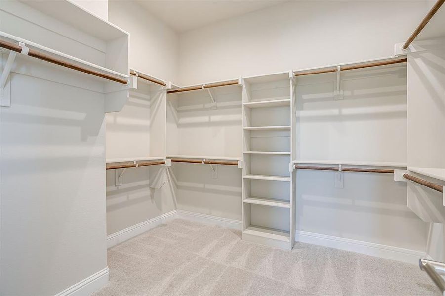 Spacious, unfurnished interior of a new home in , Weatherford (Image 23).