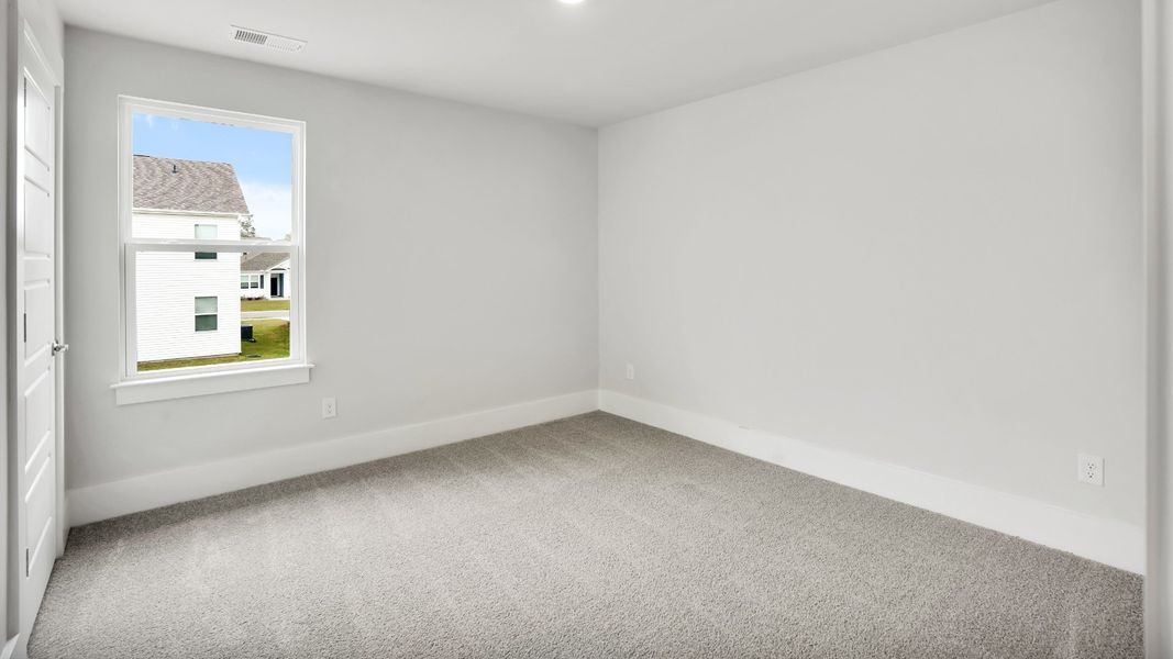 Spacious, unfurnished interior of a new home in Bella Point, Bolivia (Image 25).