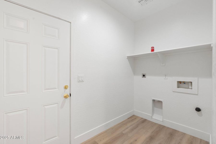 28-web-or-mls-DSC01582 28-web-or-mls-DSC01582