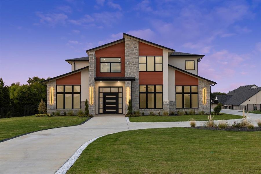 Contemporary house with a yard