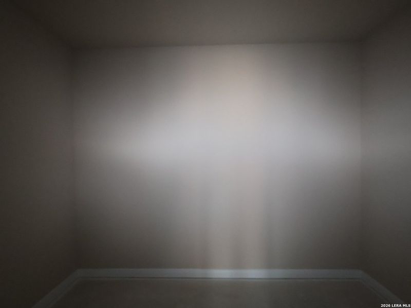Spacious, unfurnished interior of a new home in Agave, San Antonio (Image 20).
