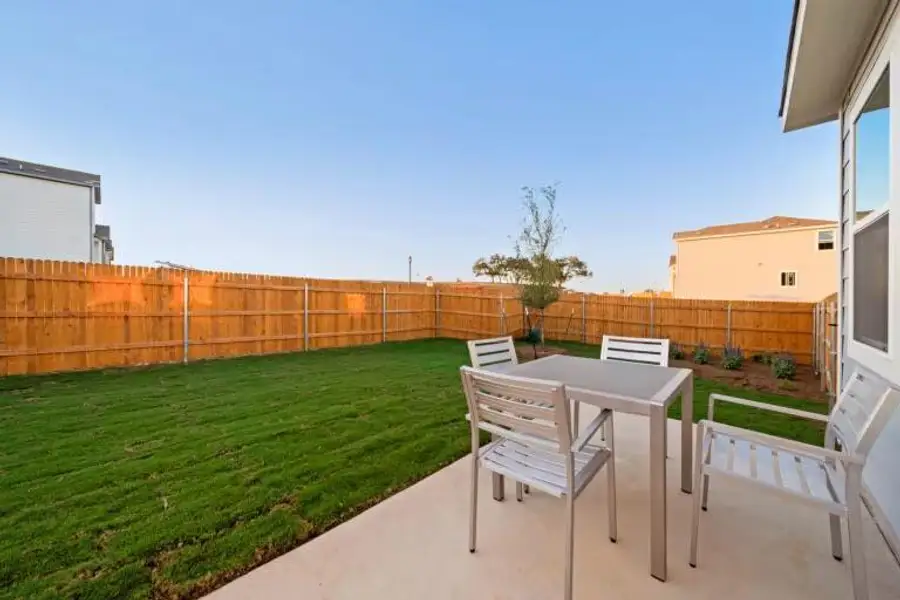 Photo of Centex model home with same floor plan, not of actual home listed. Photo of Centex model home with same floor plan, not of actual home listed.