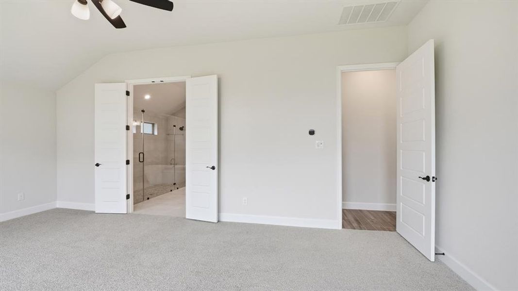 Spacious, unfurnished interior of a new home in Terraces, Rockwall (Image 18). Spacious, unfurnished interior of a new home in Terraces, Rockwall (Image 18).