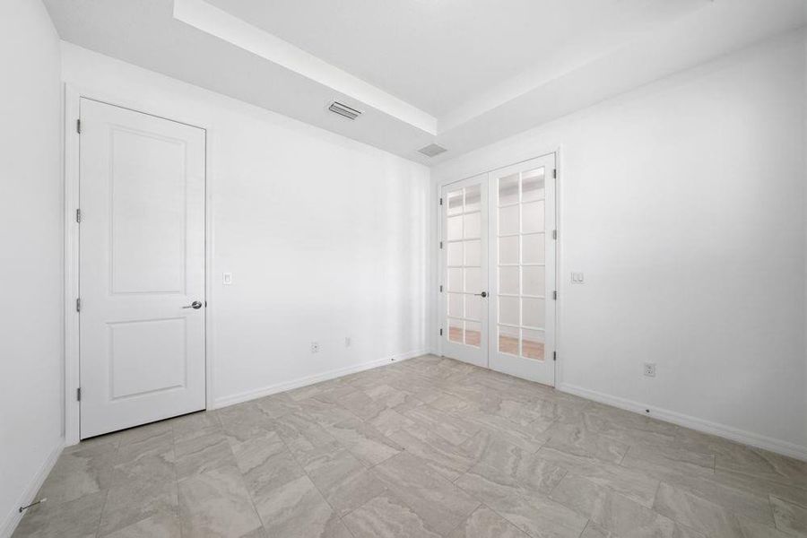 532 SE Ranch Oak Circle ~ Ready Now