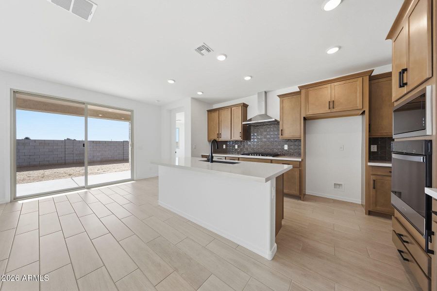 PHX_Landmarke_Lot 1063_Cobalt_705_kitche PHX_Landmarke_Lot 1063_Cobalt_705_kitche