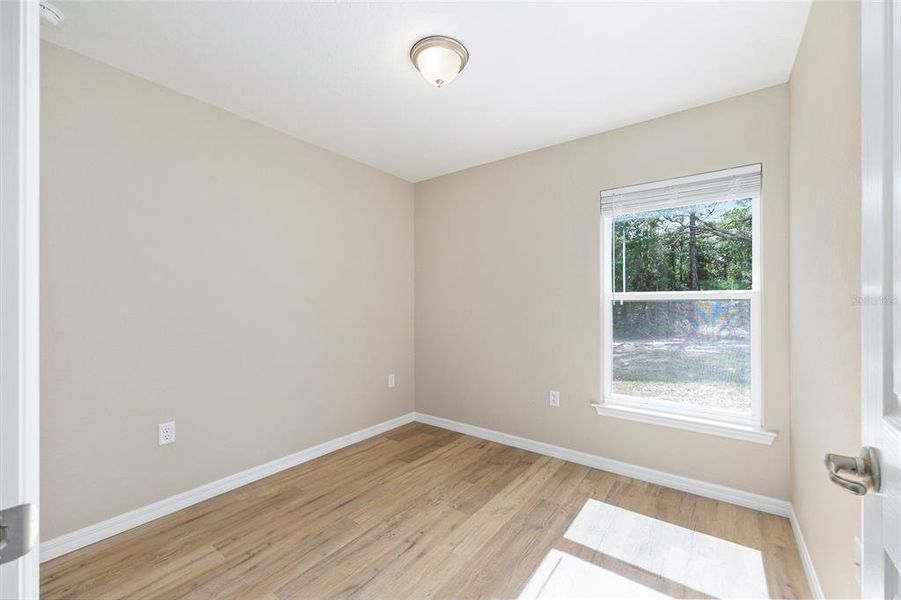 Spacious, unfurnished interior of a new home in , Citrus Springs (Image 17).