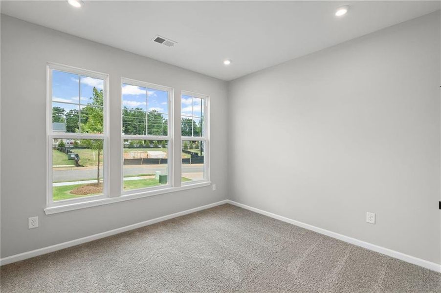 Spacious, unfurnished interior of a new home in Laurel Farms, Dallas (Image 27). Spacious, unfurnished interior of a new home in Laurel Farms, Dallas (Image 27).