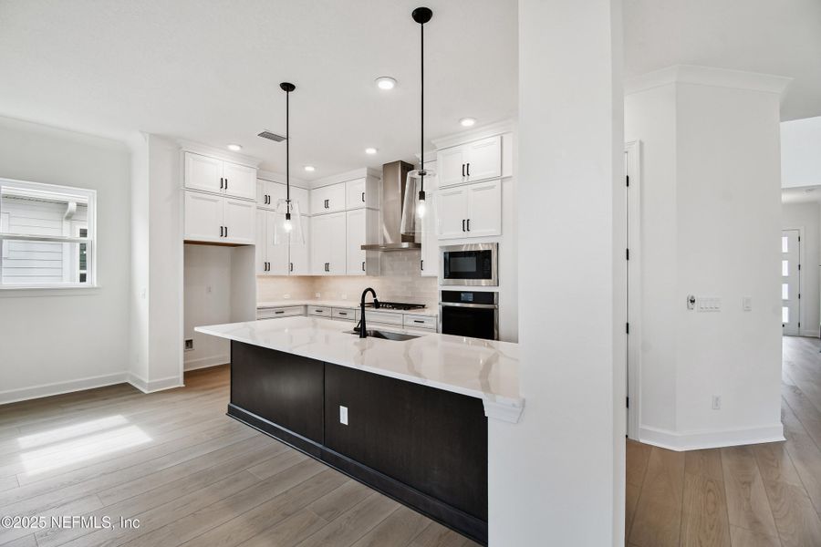 Furnished interior view inside a new home in Seven Pines 40' Front Entry, Jacksonville (Image 7). Furnished interior view inside a new home in Seven Pines 40' Front Entry, Jacksonville (Image 7).