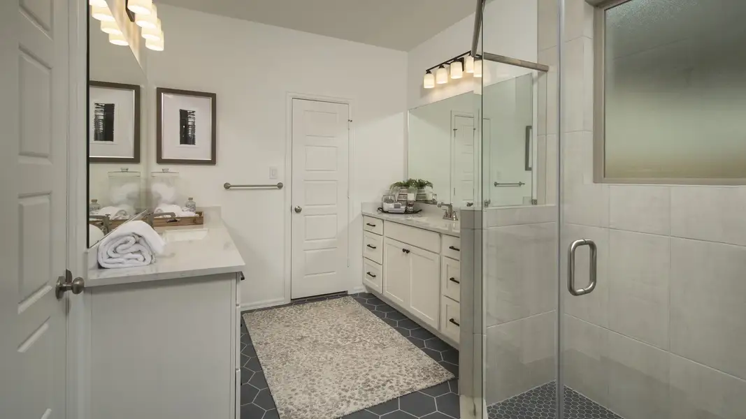 Furnished interior view inside a new home in Veranda, San Antonio (Image 8).