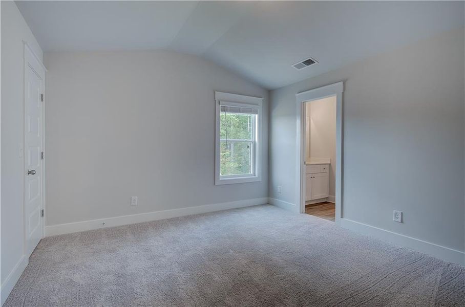 Spacious, unfurnished interior of a new home in , Senoia (Image 32).