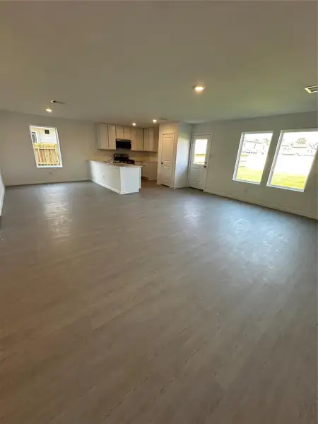 Pics are not of actual home. They are a representative of a home of the same floor plan Pics are not of actual home. They are a representative of a home of the same floor plan