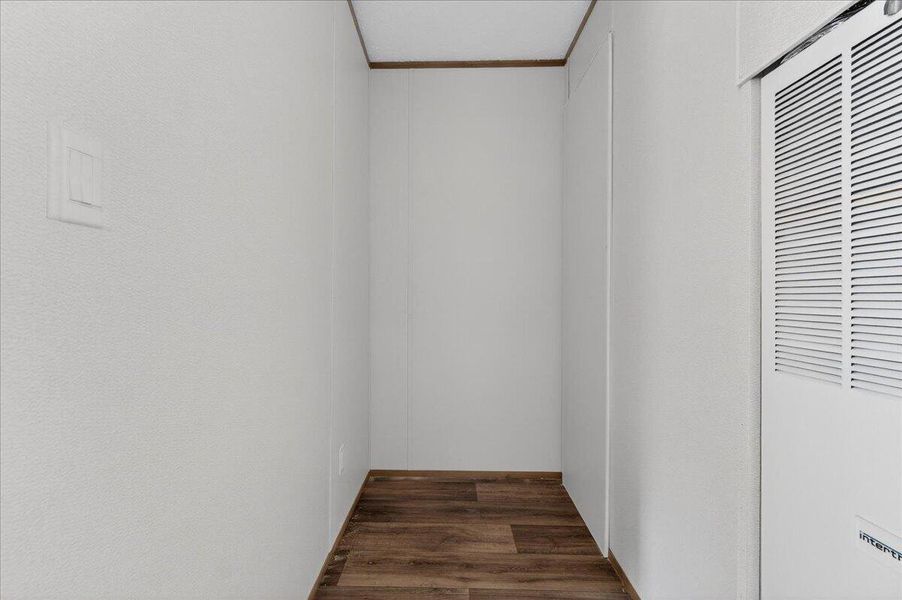 Spacious, unfurnished interior of a new home in , Walterboro (Image 30).