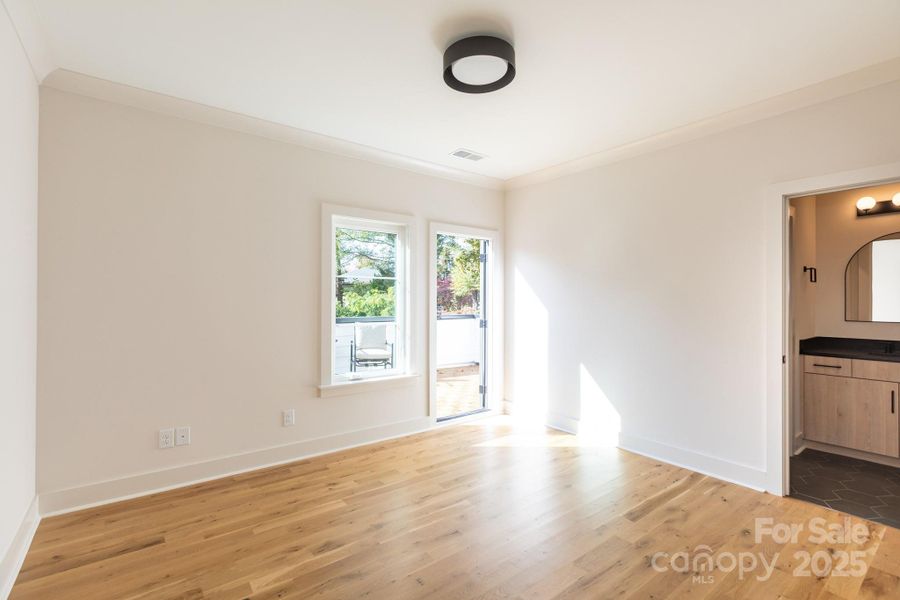 Spacious, unfurnished interior of a new home in , Charlotte (Image 39).