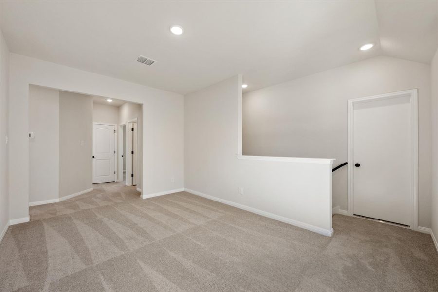 Spacious, unfurnished interior of a new home in Patterson Ranch, Georgetown (Image 30).