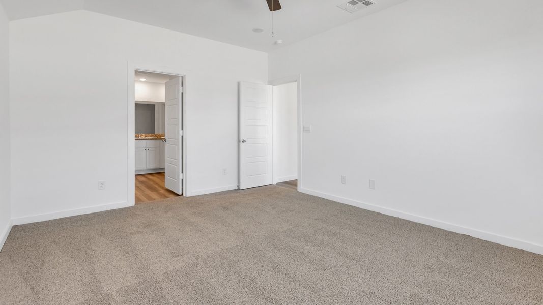 Spacious, unfurnished interior of a new home in Everest Heights, Lubbock (Image 12). Spacious, unfurnished interior of a new home in Everest Heights, Lubbock (Image 12).
