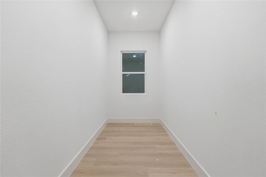 Spacious, unfurnished interior of a new home in , Dallas (Image 23).