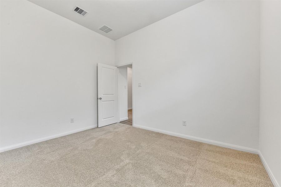 Spacious, unfurnished interior of a new home in King Oaks Village, Baytown (Image 24). Spacious, unfurnished interior of a new home in King Oaks Village, Baytown (Image 24).
