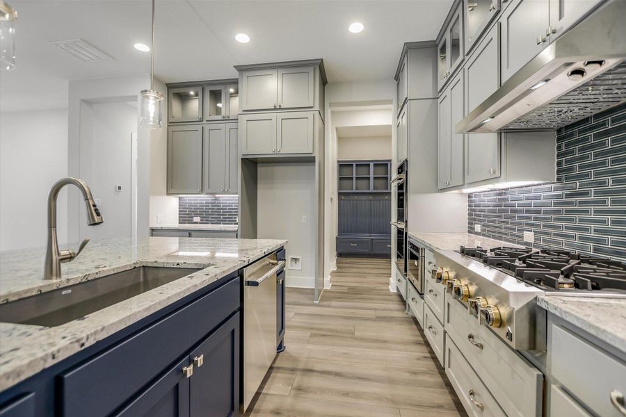 Furnished interior view inside a new home in Leander Estates, Leander (Image 7).