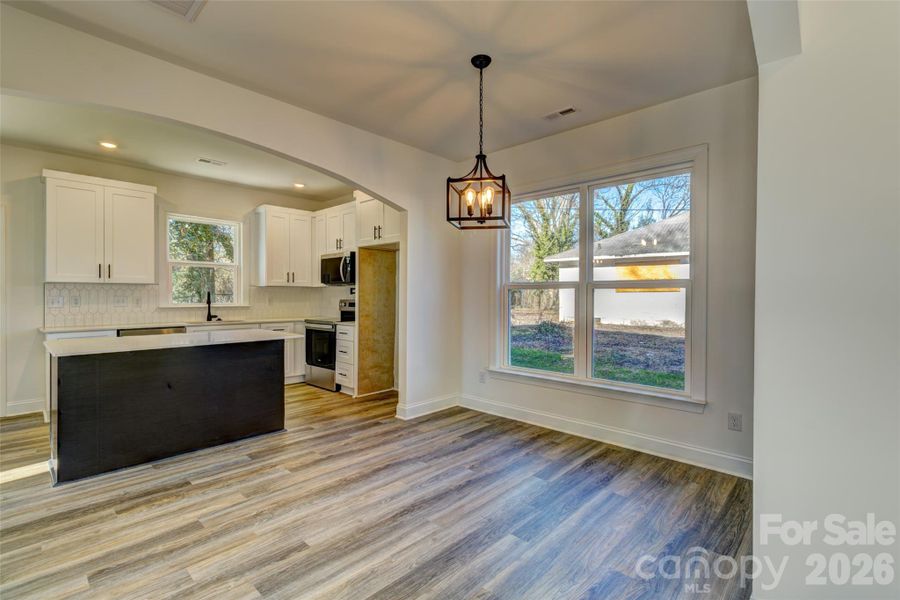 Spacious, unfurnished interior of a new home in , Shelby (Image 20).