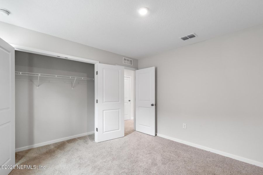 Spacious, unfurnished interior of a new home in , Jacksonville (Image 14).