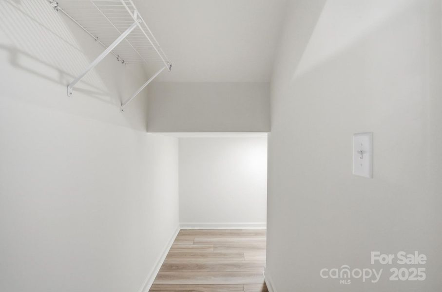 Spacious, unfurnished interior of a new home in Wilson Creek, Indian Land (Image 27).