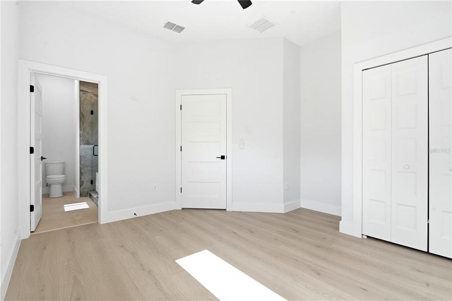 Spacious, unfurnished interior of a new home in , Orlando (Image 36). Spacious, unfurnished interior of a new home in , Orlando (Image 36).