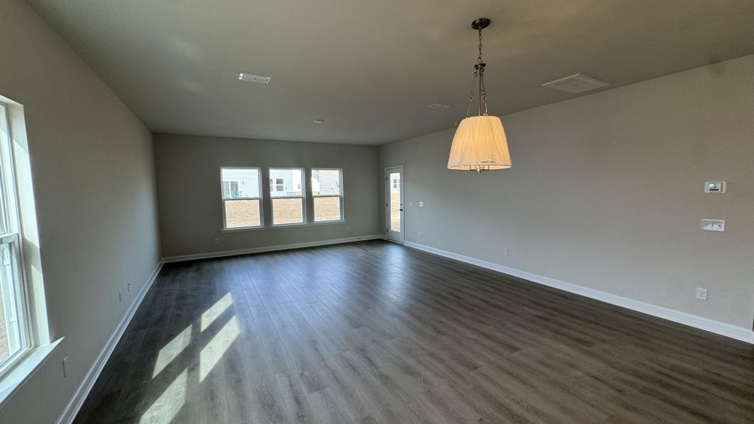 Spacious, unfurnished interior of a new home in , Summerville (Image 22).