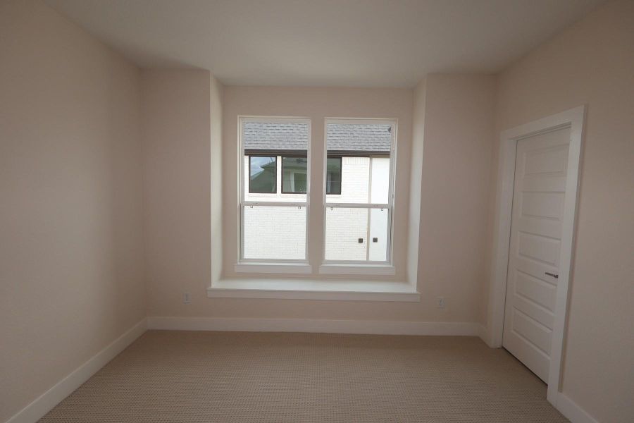 Spacious, unfurnished interior of a new home in Dunham Pointe, Cypress (Image 25).
