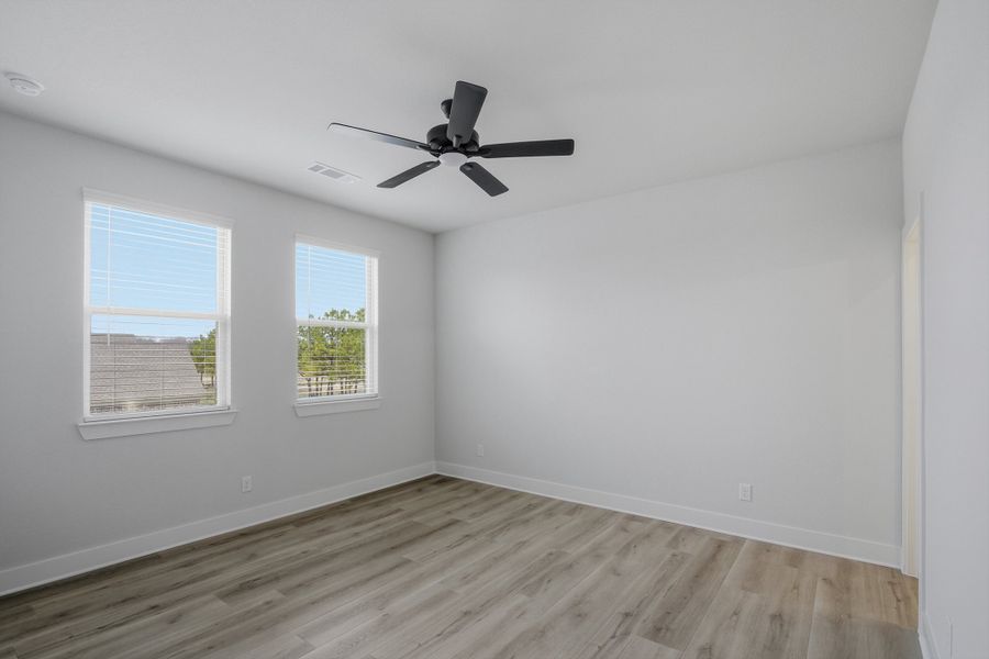 Spacious, unfurnished interior of a new home in Fannin Ranch, Leonard (Image 32).