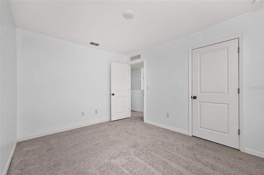 Spacious, unfurnished interior of a new home in , Port Charlotte (Image 49).