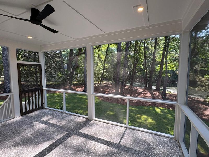 Exterior details and patio area of a home in , Hollywood (Image 4).