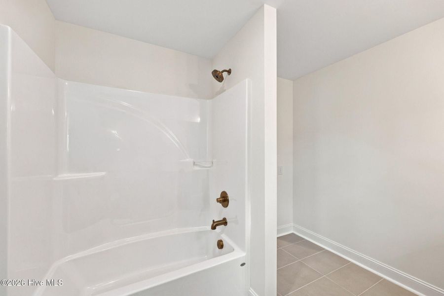 Spacious, unfurnished interior of a new home in Legacy Lakes, Aberdeen (Image 39).