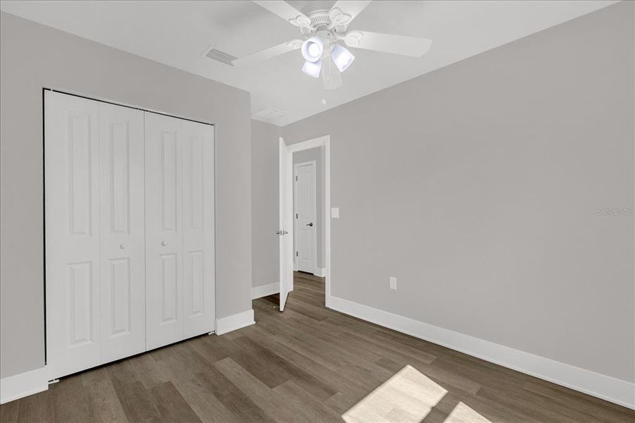 Spacious, unfurnished interior of a new home in , Dunnellon (Image 23).