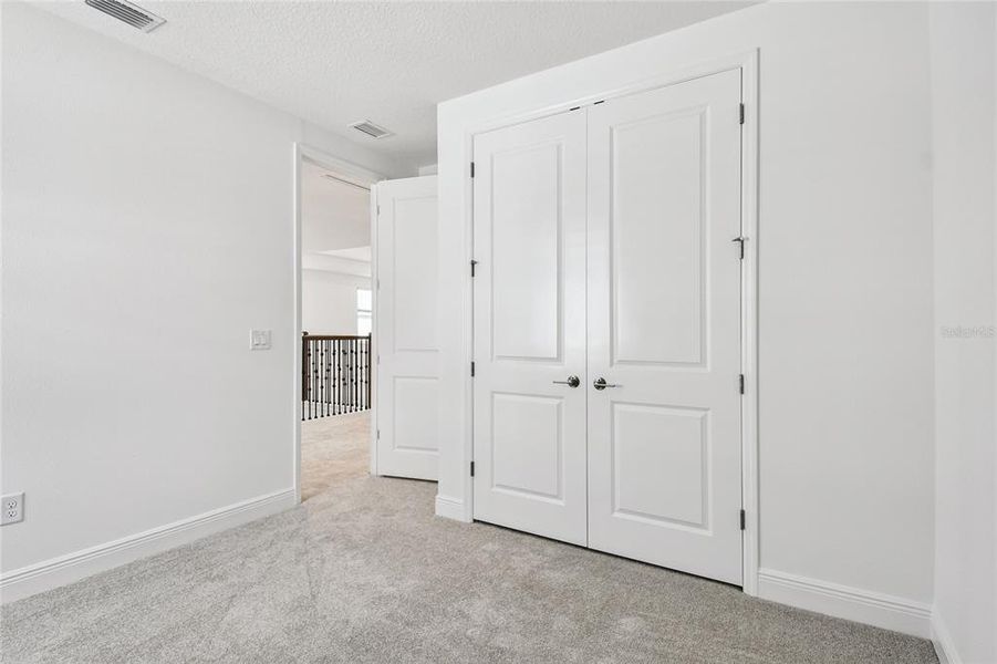 Spacious, unfurnished interior of a new home in Hawkstone, Sarasota (Image 29).