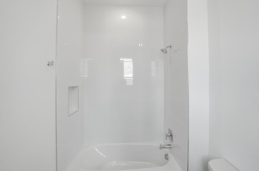 Prices, dimensions and features may vary and are subject to change. Photos are for illustrative purposes only. Prices, dimensions and features may vary and are subject to change. Photos are for illustrative purposes only.