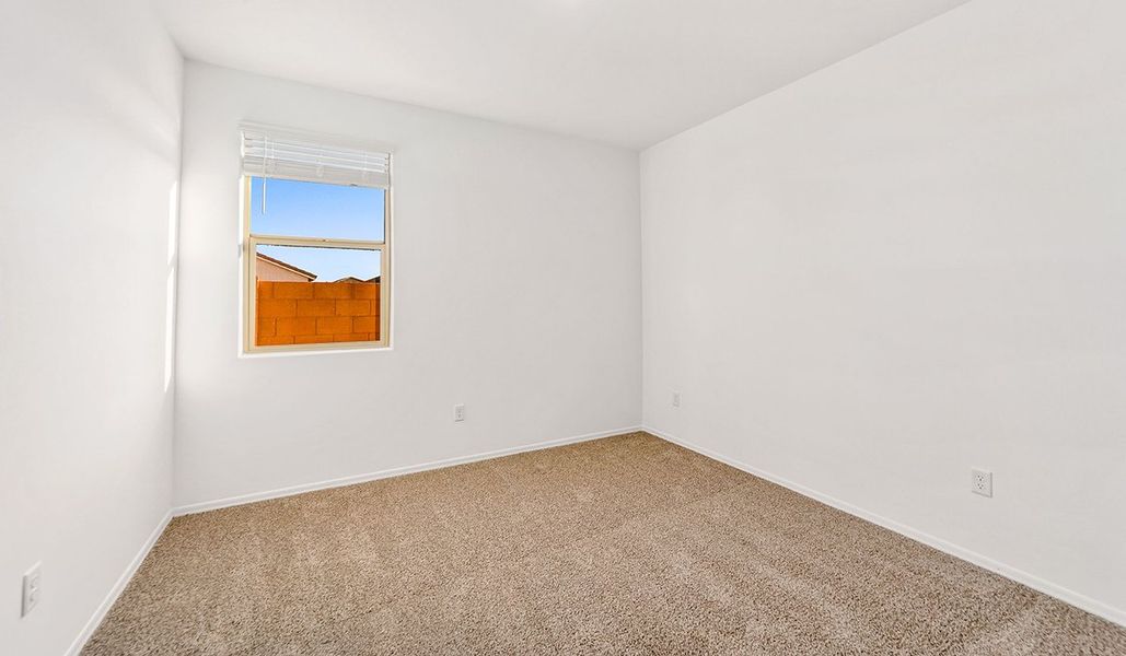Spacious, unfurnished interior of a new home in Entrada Del Toro at Rancho Sahuarita, Sahuarita (Image 30).