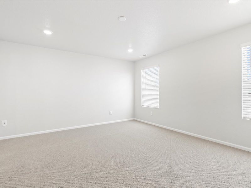 Spacious, unfurnished interior of a new home in Paint Brush Hills, Peyton (Image 15).