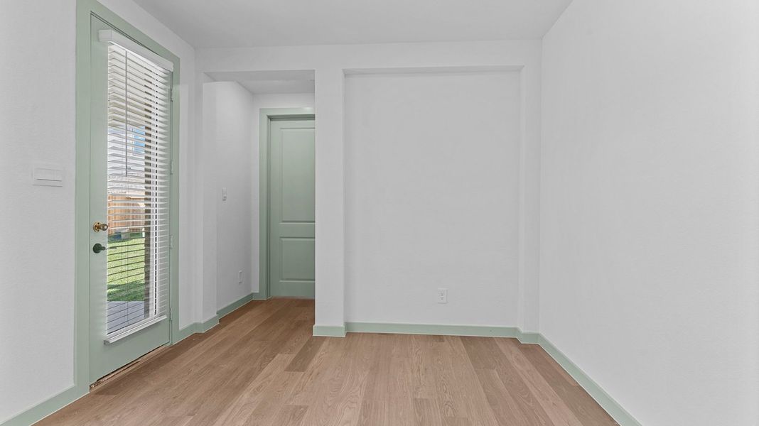 Spacious, unfurnished interior of a new home in Westland Ranch 50' Homesites, League City (Image 13).