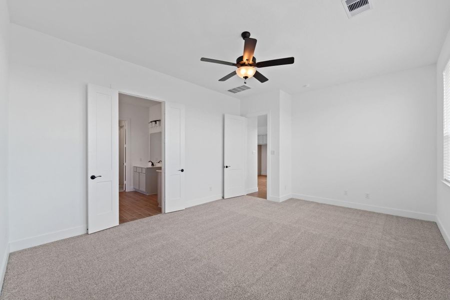 Photos are REPRESENTATIVE of the home /floor plan and are NOT of the actual home.  Selections, features, and room options may vary.
