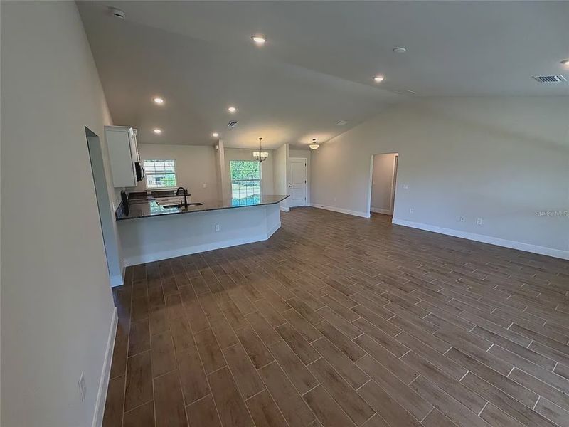 Spacious, unfurnished interior of a new home in Gulf Cove, Port Charlotte (Image 9). Spacious, unfurnished interior of a new home in Gulf Cove, Port Charlotte (Image 9).