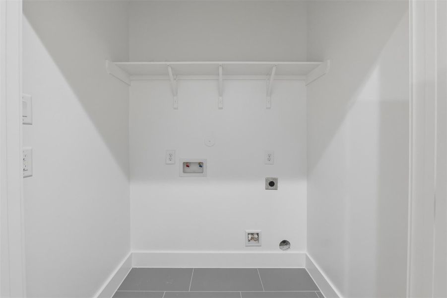 Spacious, unfurnished interior of a new home in , Houston (Image 27). Spacious, unfurnished interior of a new home in , Houston (Image 27).