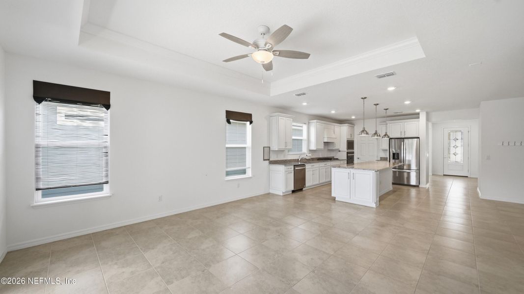 Spacious, unfurnished interior of a new home in , Yulee (Image 46).